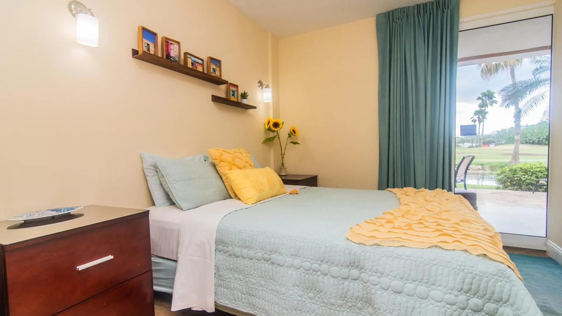 アパートホテル Family-Friendly Divi Golf Resort Steps To The Beach And Pool パームビーチ アルバ